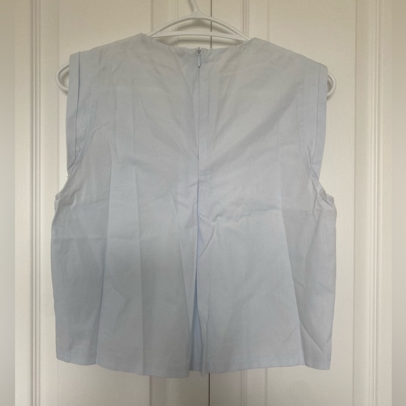 Trafaluc t-shirt with capped sleeves, size small - Picture 2 of 3